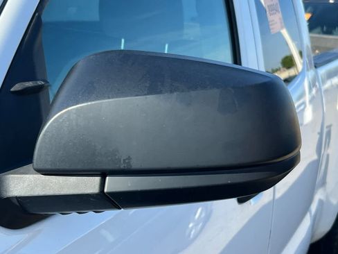 Used 2022 Toyota Tacoma SR RWD image 9