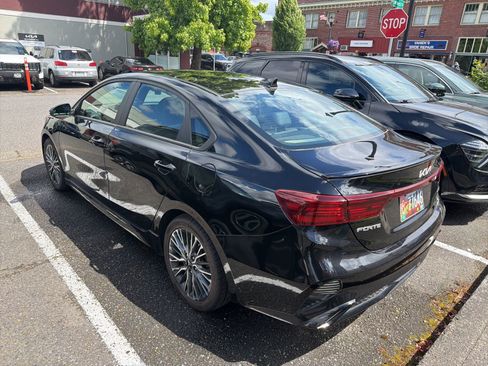Used 2022 Kia Forte GT-Line w/ GT-Line Premium Package FWD image 6