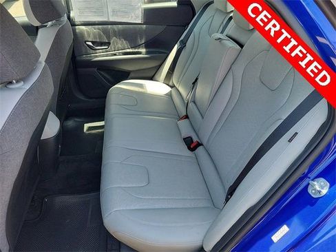 Used 2024 Hyundai Elantra Limited image 17