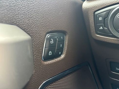 Used 2017 Ford F250 King Ranch w/ King Ranch Ultimate Package AWD/4WD image 36