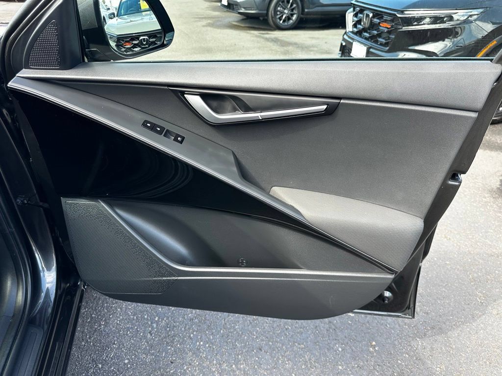 Used 2023 Kia Niro Wind FWD image 15