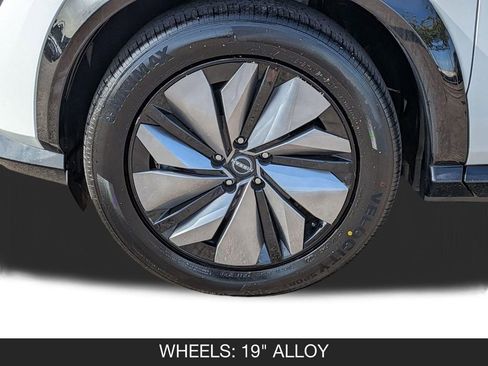 Used 2025 Nissan Ariya FWD image 11