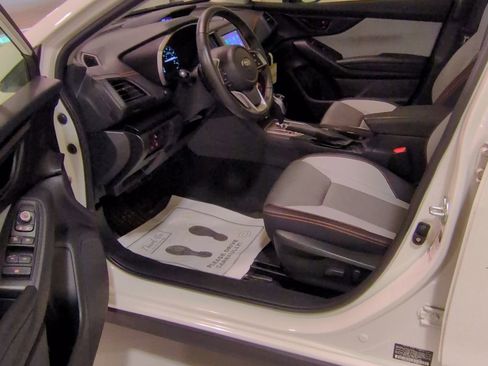 Used 2023 Subaru Crosstrek 2.0i Premium AWD/4WD image 16