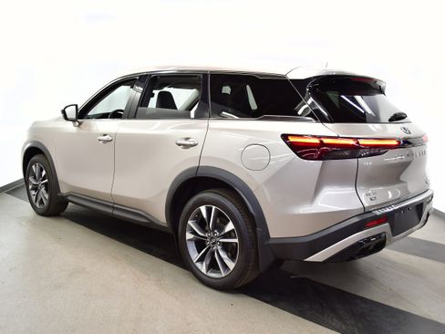 Used 2023 INFINITI QX60 Luxe w/ Cargo Package AWD/4WD image 5