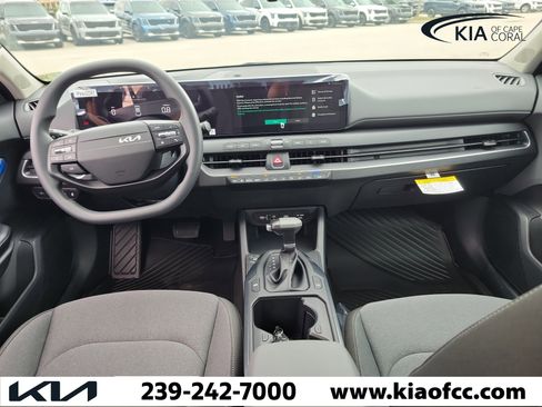 New 2026 Kia K4 FWD image 14
