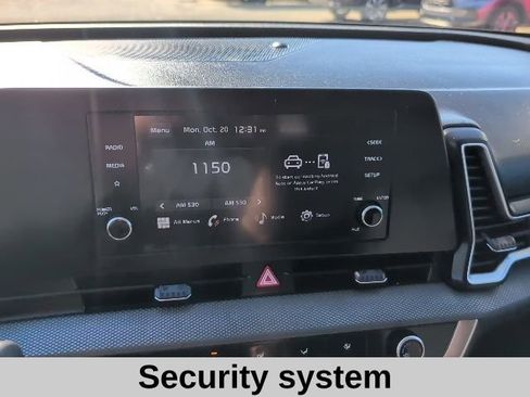 Used 2023 Kia Sportage LX image 7