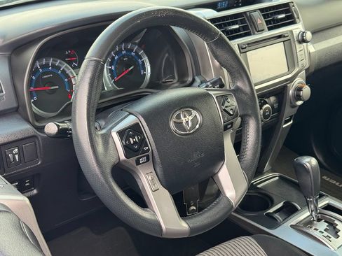 Used 2015 Toyota 4Runner SR5 RWD image 17