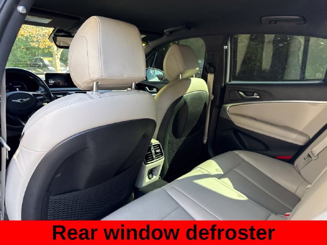 Used 2022 Genesis G70 2.0T AWD/4WD image 16