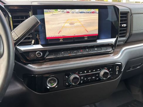 Used 2023 Chevrolet Silverado 1500 LT AWD/4WD image 16