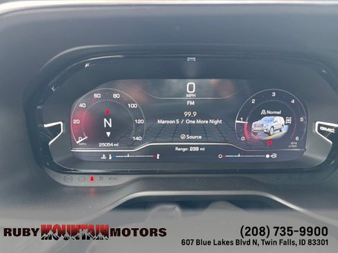 Used 2024 GMC Yukon Denali AWD/4WD image 16