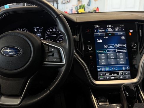 Used 2024 Subaru Outback Premium image 33