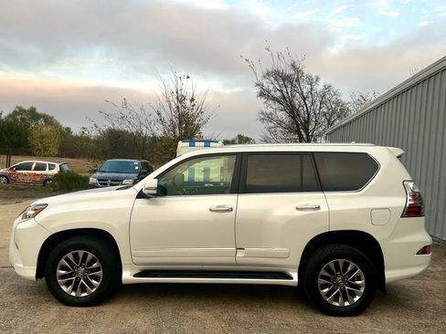 Used 2014 Lexus GX 460 Luxury image 3