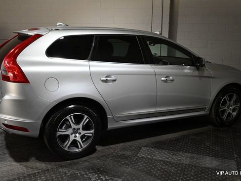 Used 2015 Volvo XC60 T6 Premier Plus image 4