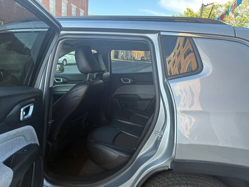 Used 2022 Jeep Compass Latitude w/ Convenience Group AWD/4WD image 11