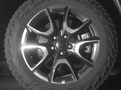 Used 2025 Jeep Compass Trailhawk AWD/4WD image 13