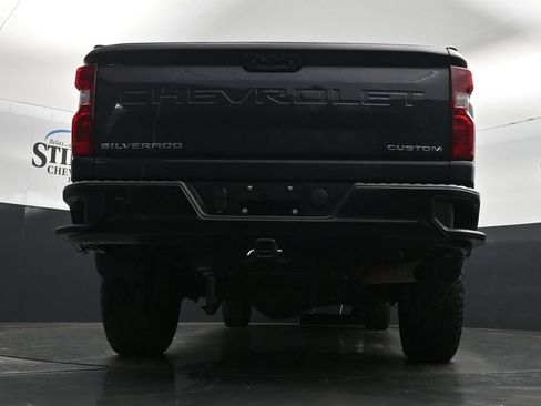 Used 2024 Chevrolet Silverado 2500 Custom w/ Custom Convenience Package AWD/4WD image 31