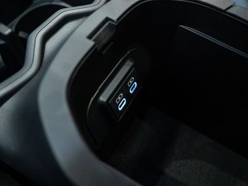 Certified 2024 Toyota RAV4 SE w/ Convenience Package image 33