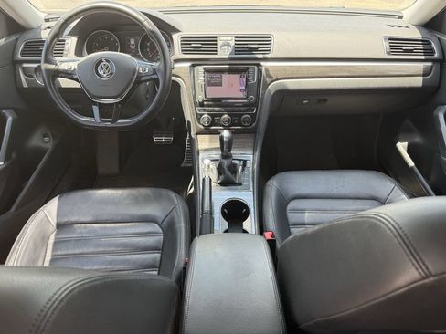 Used 2017 Volkswagen Passat 1.8T SEL Premium FWD image 26