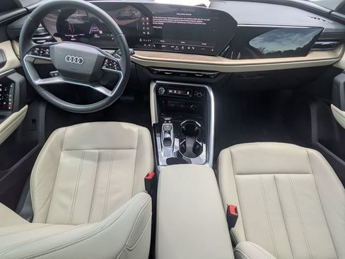 Used 2025 Audi Q5 Premium w/ Premium Plus AWD/4WD image 20
