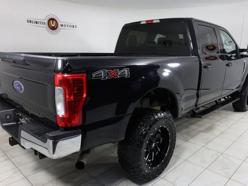 Used 2019 Ford F250 XLT image 3