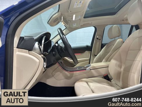 Used 2020 Mercedes-Benz GLC 300 GLC 300 image 15