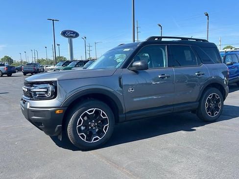 Used 2025 Ford Bronco Sport Outer Banks image 2