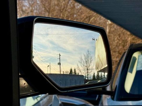 Used 2017 GMC Yukon XL Denali w/ Open Road Package image 38