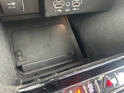 Used 2024 Jeep Wagoneer L Series III w/ Flexible Seating Group image 15