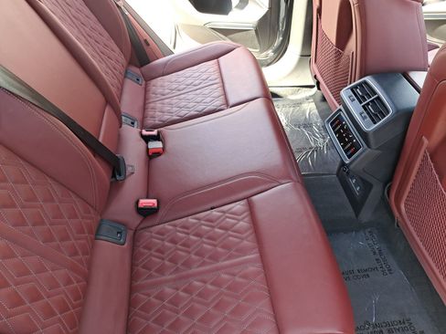 Used 2024 Audi SQ8 e-tron Premium Plus w/ Black Optic Package image 11