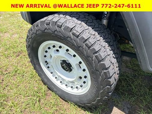 Used 2020 Jeep Gladiator Sport w/ Quick Order Package 24S AWD/4WD image 4