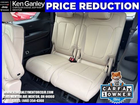 Used 2025 Jeep Grand Cherokee L Limited w/ Black Appearance Package image 22