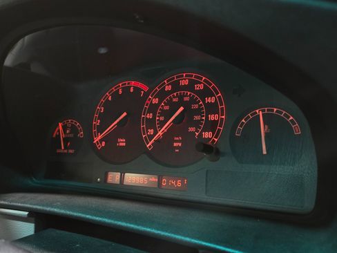 Used 1991 BMW 850i image 13