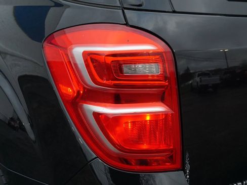 Used 2017 Chevrolet Equinox LT w/ Convenience Package FWD image 26