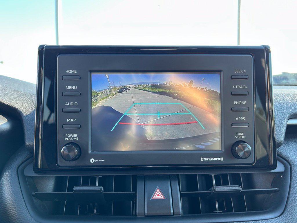 Used 2021 Toyota RAV4 XLE AWD/4WD image 15