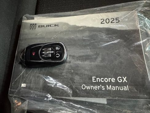 Used 2025 Buick Encore GX Preferred FWD image 25