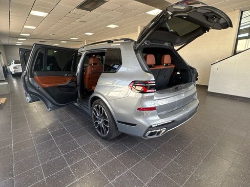 Used 2023 BMW X7 M60i w/ Executive Package AWD/4WD image 4