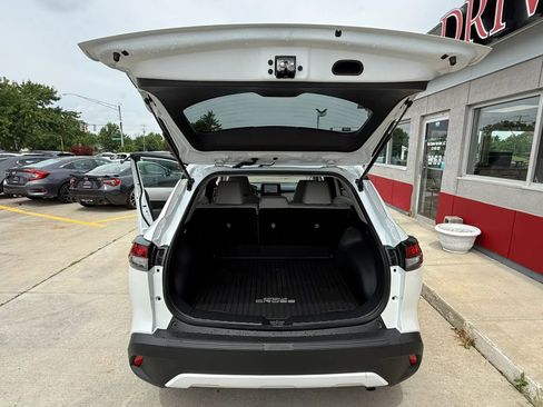 Used 2026 Toyota Corolla Cross LE AWD/4WD image 20