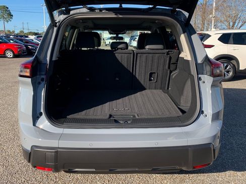 New 2026 Nissan Rogue SV image 5