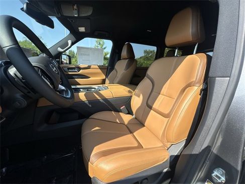 New 2025 Nissan Armada SL w/ Captain's Chari Seat Package image 11