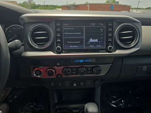 Used 2023 Toyota Tacoma SR5 w/ Technology Package AWD/4WD image 19