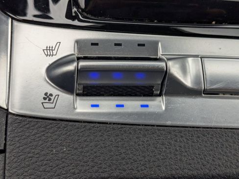 Used 2022 Kia Carnival SX FWD image 33