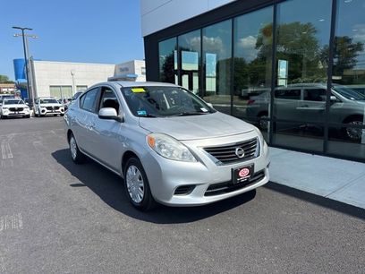 Used 2014 Nissan Versa SV