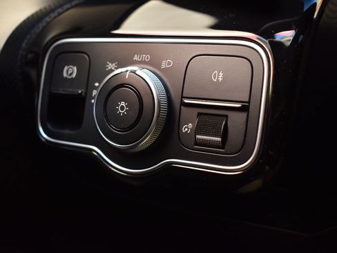 Used 2019 Mercedes-Benz A 220 4MATIC image 26