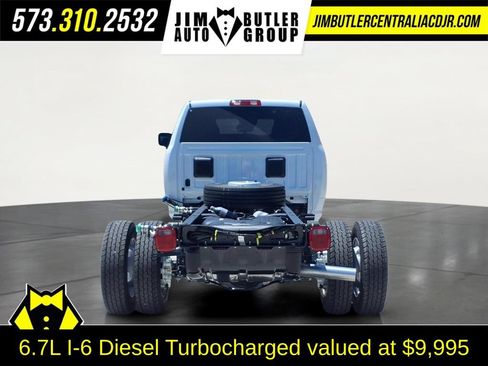 New 2026 RAM 5500 Tradesman w/ Chrome Appearance Group AWD/4WD image 2