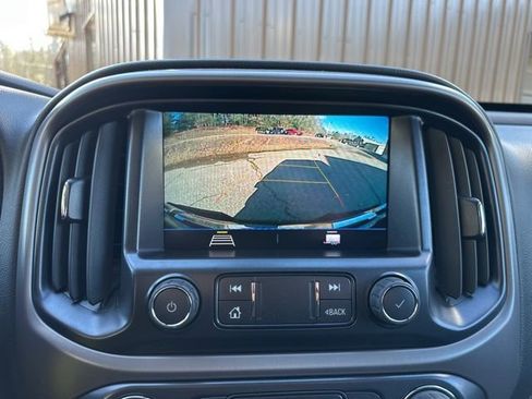 Used 2022 GMC Canyon AT4 image 15