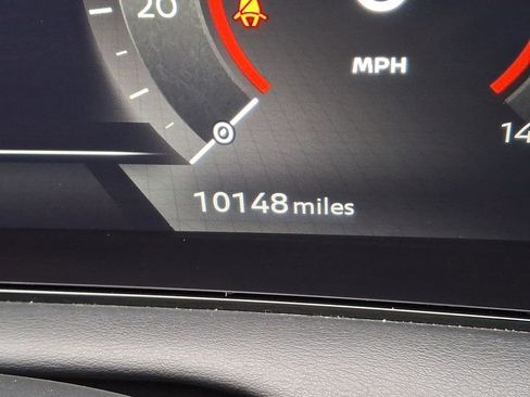 Used 2024 Nissan Ariya AWD image 16