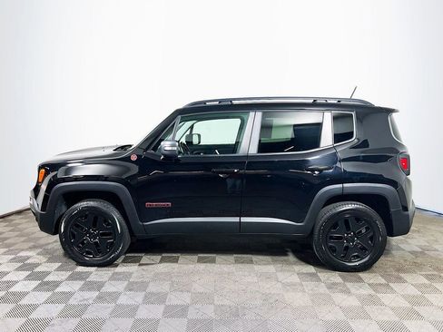 Used 2018 Jeep Renegade Trailhawk w/ UConnect 8.4 Nav Group AWD/4WD image 5