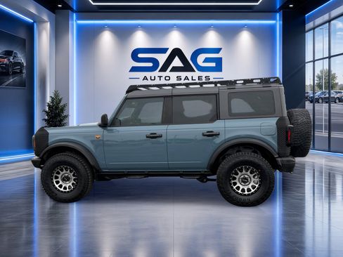 Used 2022 Ford Bronco Badlands w/ Sasquatch Package AWD/4WD image 8