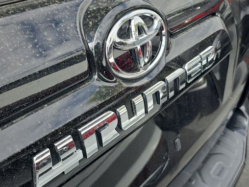 Used 2022 Toyota 4Runner SR5 Premium image 6