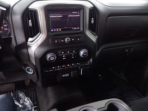 Used 2024 Chevrolet Silverado 1500 Custom RWD image 27